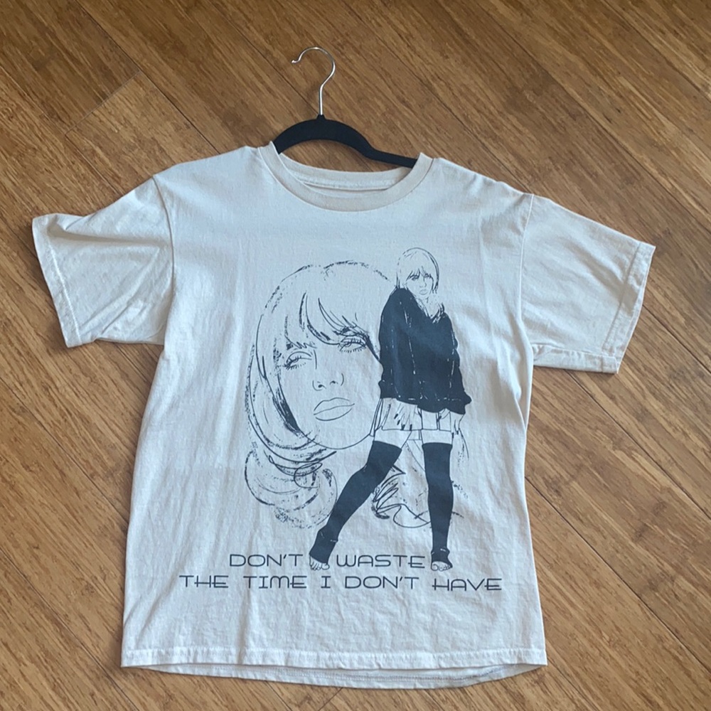 NWOT billie eilish shirt merch